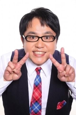 柳原哲也（白組MC）