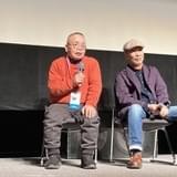 丸山正雄プロデューサー（写真左）