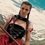 ハイジ、返り血を浴びる