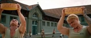 チーズで筋トレ