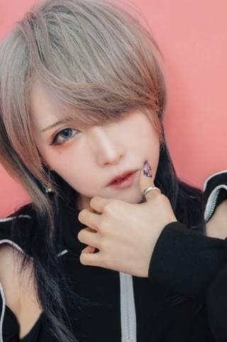 ヒュールミ役・青木志貴