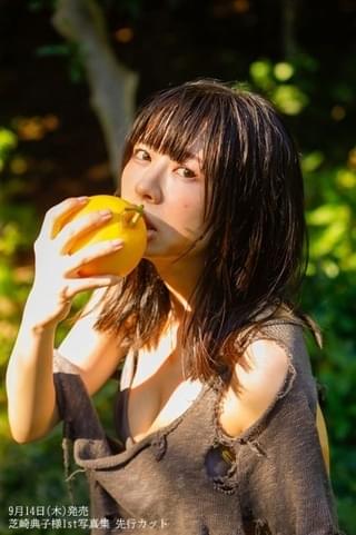 「シャニマス」声優の芝崎典子が無人島でドラム缶風呂やビキニ初挑戦 1st写真集が9月14日発売