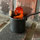 トミカに「ハウルの動く城」が新登場 「ハウル城」&「カルシファー」11月中旬発売