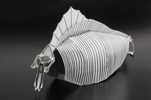 アニメ「進撃の巨人」コンプリートファンブック発売 終尾の巨人の特大