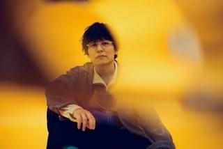 主題歌を担当するmeiyo