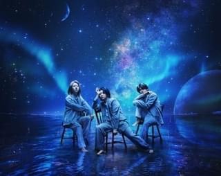 オープニングテーマは「Mrs.GREEN APPLE」