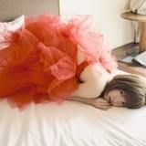 久保ユリカ、5年ぶり写真集で新たな魅力追求 水着やランジェリー姿で大胆かつ大人な表情【写真複数掲載】