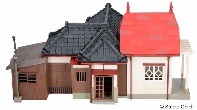 となりのトトロ」サツキとメイの家がミニチュアハウスに 階段の