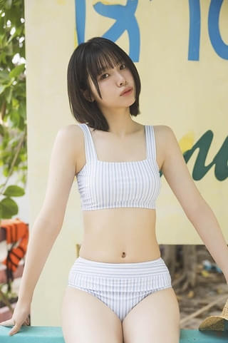 Liyuu 2nd写真集「ヒトミ」先行カット（※画像はイメージ）