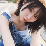 Liyuu 2nd写真集「ヒトミ」通常カバーの絵柄