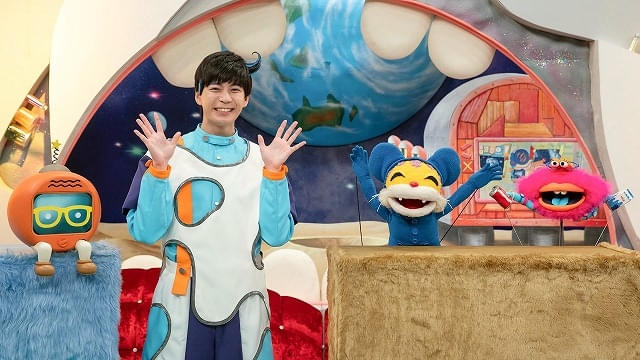 歴代MCは14人すべてお姉さんだったが、初めてお兄さんが相棒に！