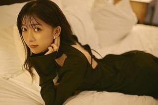 「【オールアザー版】鈴原希実 1st写真集 届け」掲載カット