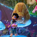 ピクサー最新作「星つなぎのエリオ」ひとりぼっちの少年エリオの冒険が始まる本編シーン公開 豪華声優陣が吹き替えを担当