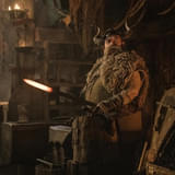 実写「ヒックとドラゴン」、名優ニック・フロスト演じるゲップとヒックの父子のような掛け合いを捉えた本編映像【コメントあり】