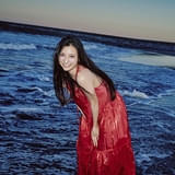 【デジタル限定】高野麻里佳 写真集 embrace 収録カット