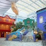 ジブリの大倉庫「中央階段」