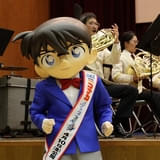 神奈川県警とコラボ中の「名探偵コナン ハイウェイの堕天使」 コナン君が「ポリスフェス」にサプライズ登場