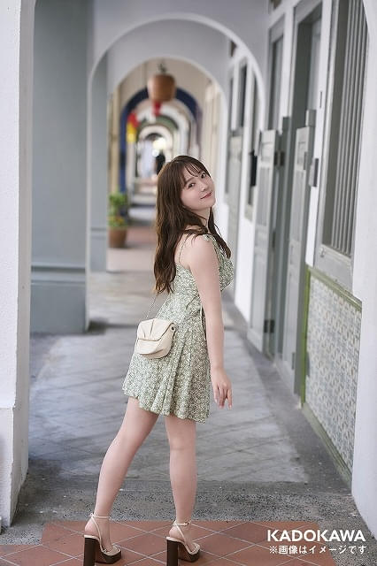 伊藤彩沙、20代ラスト写真集で“大人な甘さ”の水着やランジェリーカット