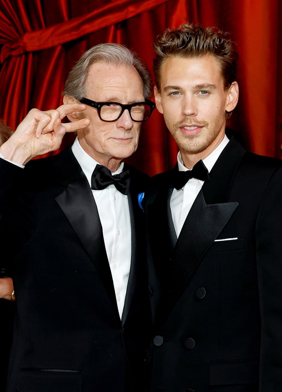 主演男優賞ノミネートのビル・ナイとオースティン・バトラー