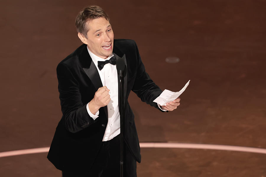 「ANORA アノーラ」ショーン・ベイカー監督が脚本賞、編集賞に続いて監督賞を受賞