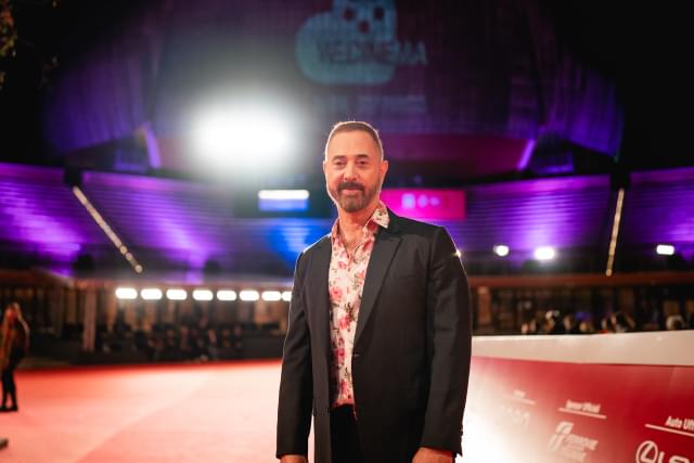 アンソニー・ファビアン監督