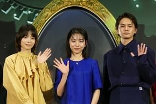 新星・當真あみ、初の舞台挨拶に「とても緊張」 宮崎あおいは「お母さんのような気持ち」