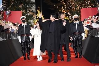 橋本環奈、福田雄一監督新作で“変顔”限界値 吉沢亮＆中川大志らと丸の内でパレード