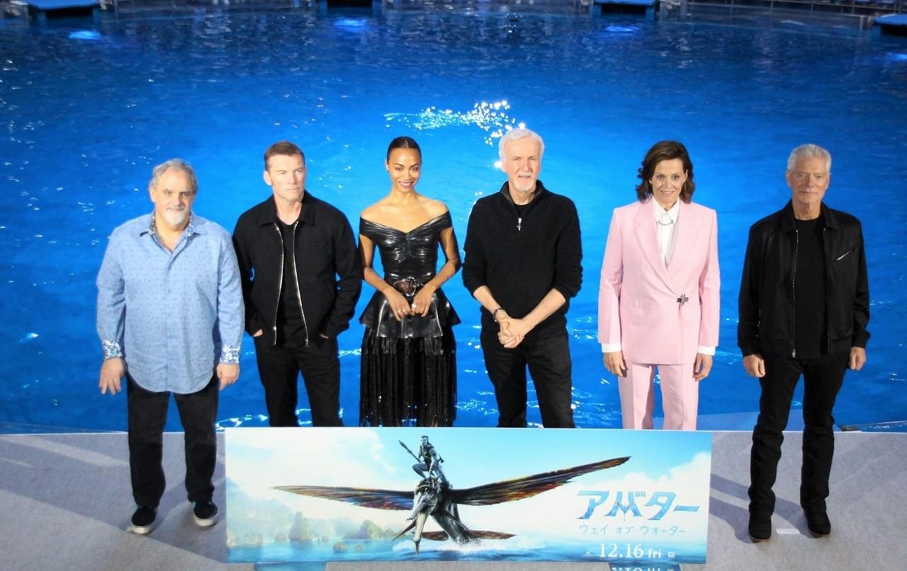 【来日記者会見】ジェームズ・キャメロン監督、イルカショーに大興奮 「アバター」シリーズ続編にも言及