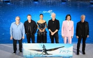 【来日記者会見】ジェームズ・キャメロン監督、イルカショーに大興奮 「アバター」シリーズ続編にも言及