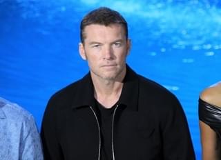 【来日記者会見】ジェームズ・キャメロン監督、イルカショーに大興奮 「アバター」シリーズ続編にも言及