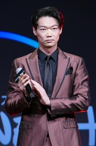 柳楽優弥「自信があります」 “世界基準”「ガンニバル」を漢字一文字で表現すると？