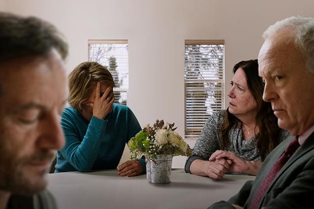 我が子を失った被害者と加害者の両親それぞれの苦悩が映し出される