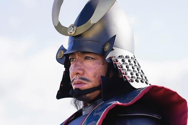 織田信長と木村拓哉、2人を繋ぐ「孤独」というキーワード 「レジェンド＆バタフライ」新カット