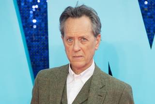 BAFTA授賞式司会にリチャード・E・グラント