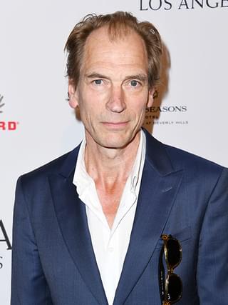 英俳優ジュリアン・サンズ、ロサンゼルスでハイキング中に失踪