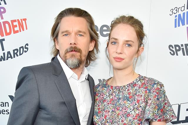 イーサン・ホーク監督作に娘のマヤが出演