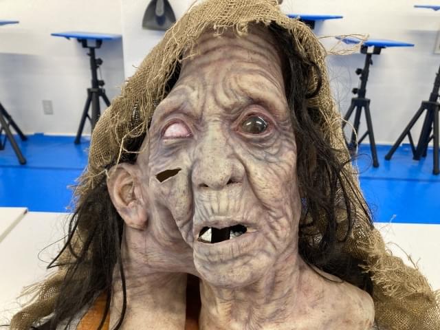 初監督作「ゲヘナ」のために作ったマスク