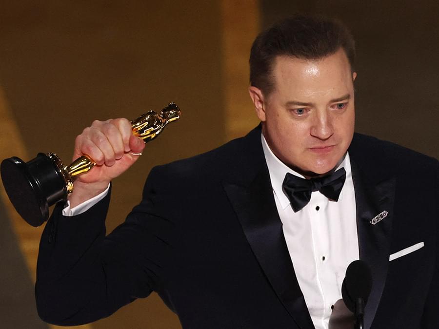 【第95回アカデミー賞】「ザ・ホエール」ブレンダン・フレイザーが主演男優賞を初受賞 「ハムナプトラ」俳優が奇跡の復活