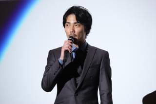 紀里谷和明監督、感涙 “最後の作品”お披露目で来場した両親に謝意「本当にご迷惑をおかけしました」