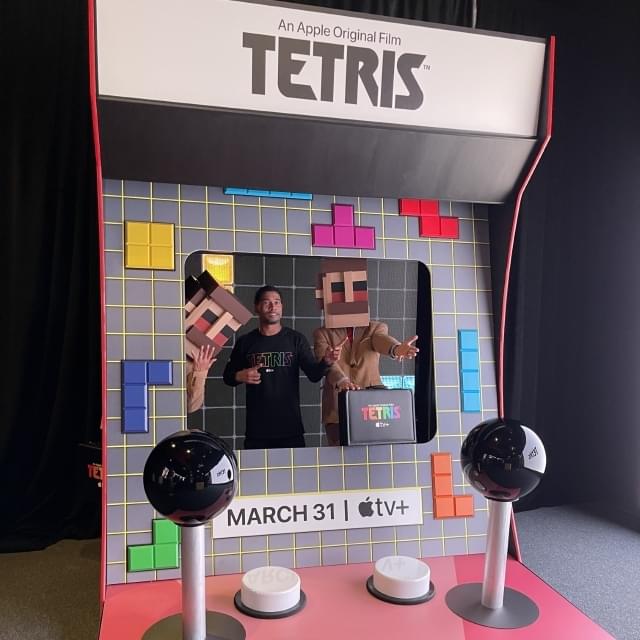 テトリスマンと記念撮影ができるフォトブース