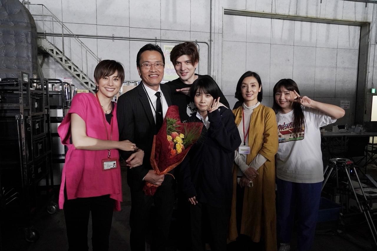 米倉涼子、遠藤憲一らがアドリブ合戦!? 「エンジェルフライト」撮影秘話