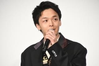 中村倫也、結婚祝福の拍手に感謝 映画で宇宙人役「今回はノリ配分多め」