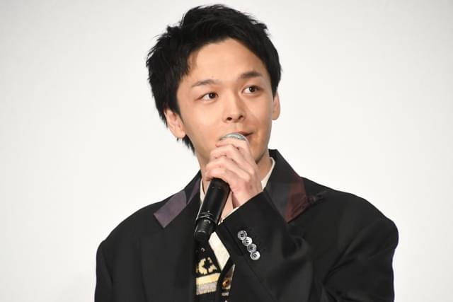 中村倫也、結婚祝福の拍手に感謝 映画で宇宙人役「今回はノリ配分多め」