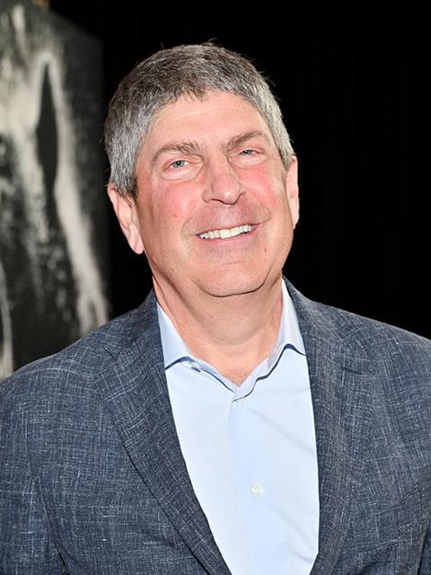 辞任したジェフ・シェル氏