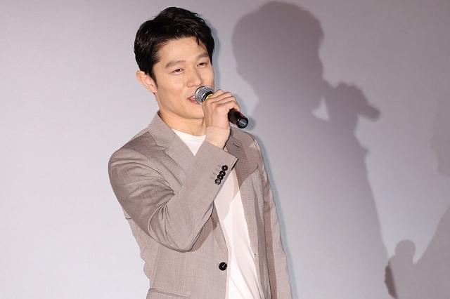 鈴木亮平、横浜の映画館に緊急出動！ 「劇場版TOKYO MER」感謝の凱旋舞台挨拶に登壇