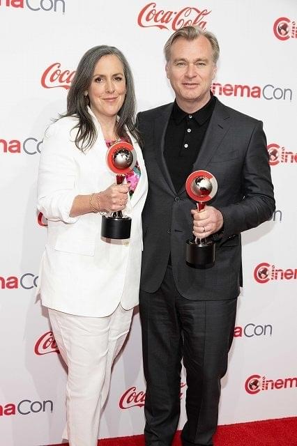 クリストファー・ノーラン(右)、エマ・トーマス(左)