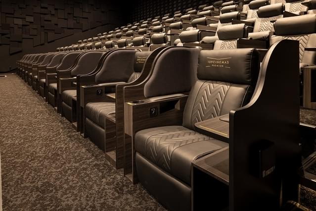 鑑賞後に入場できるプレミアムラウンジ利用可能なCLASS Sのシート