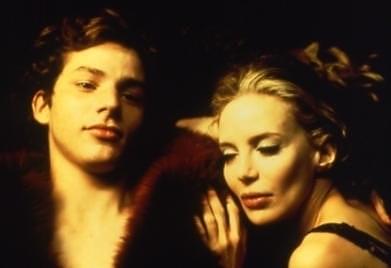 「焼け石に水」