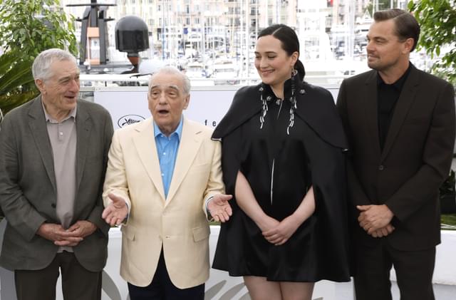 (左から)ロバート・デ・ニーロ、マーティン・スコセッシ監督、リリー・グラッドストーン、レオナルド・ディカプリオ