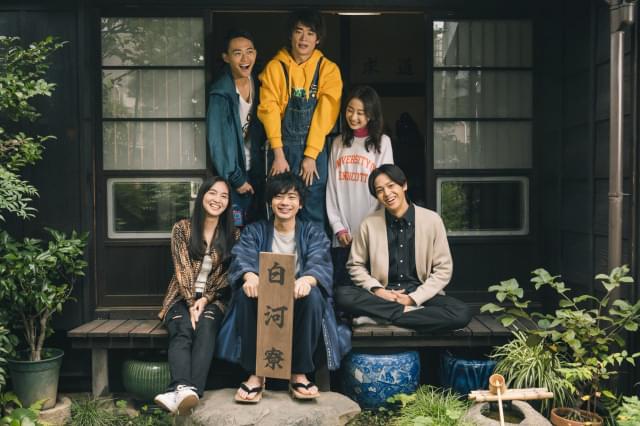 物語の主軸となるキャスト6人は、1000人以上もの応募者からオーディションで選ばれた